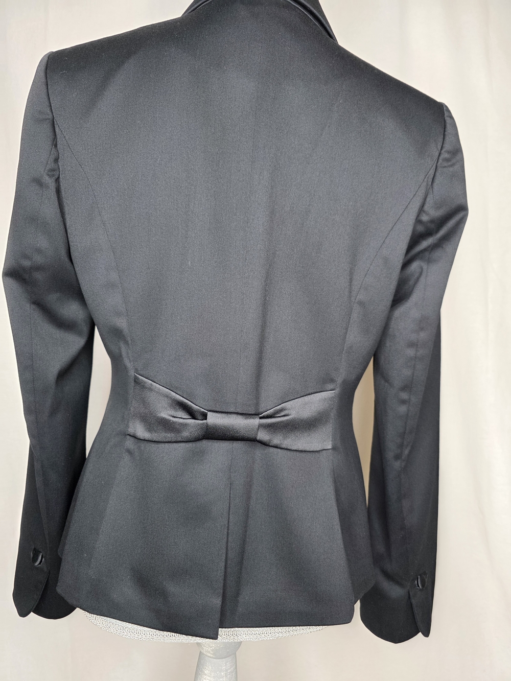 White House Black Market Tuxedo Style Women's Black Satin-Trim Sx 6 Blazer - Picture 6 of 11